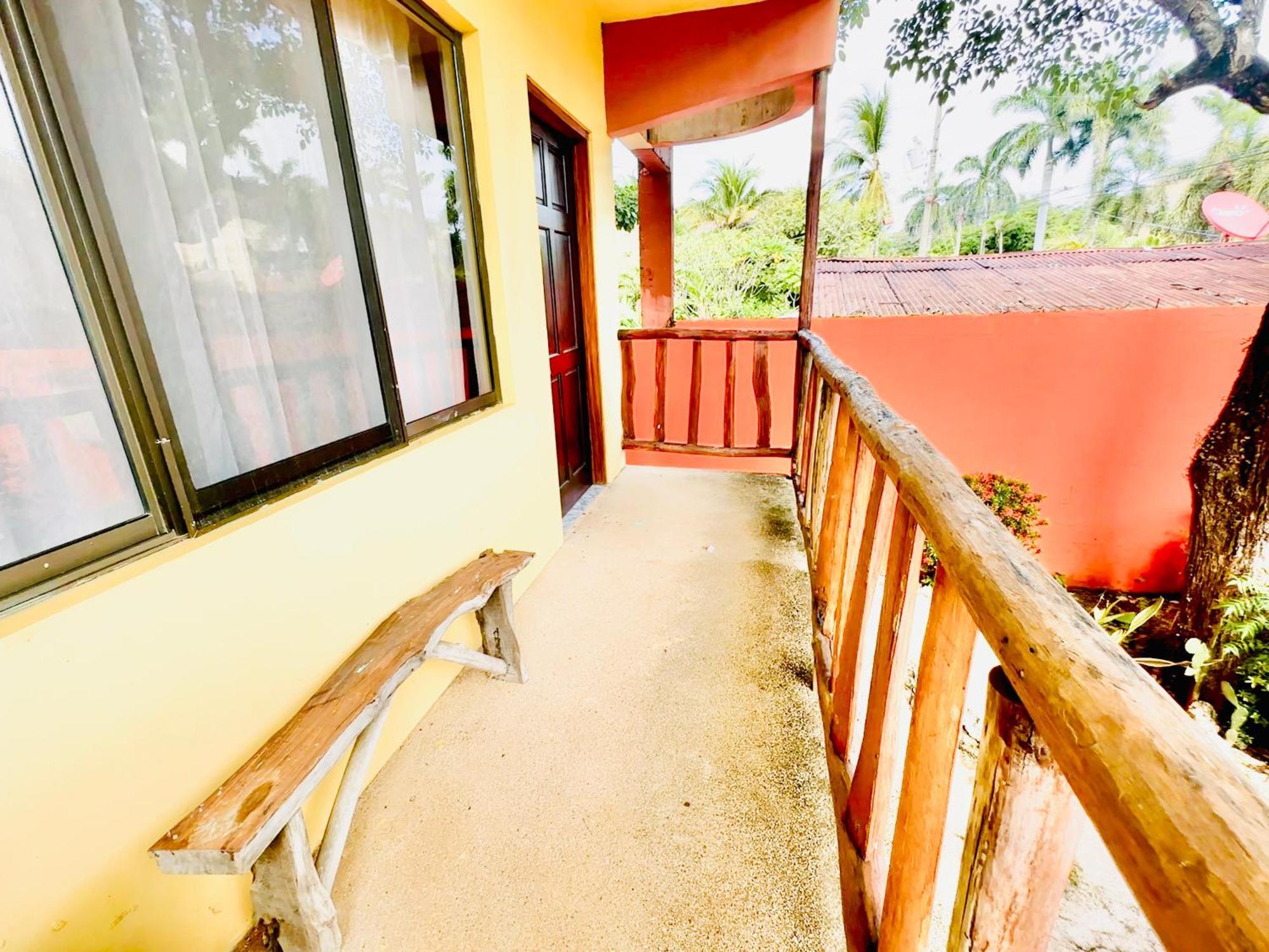 Hotel Georgi Cr Veintisiete de Abril Bagian luar foto