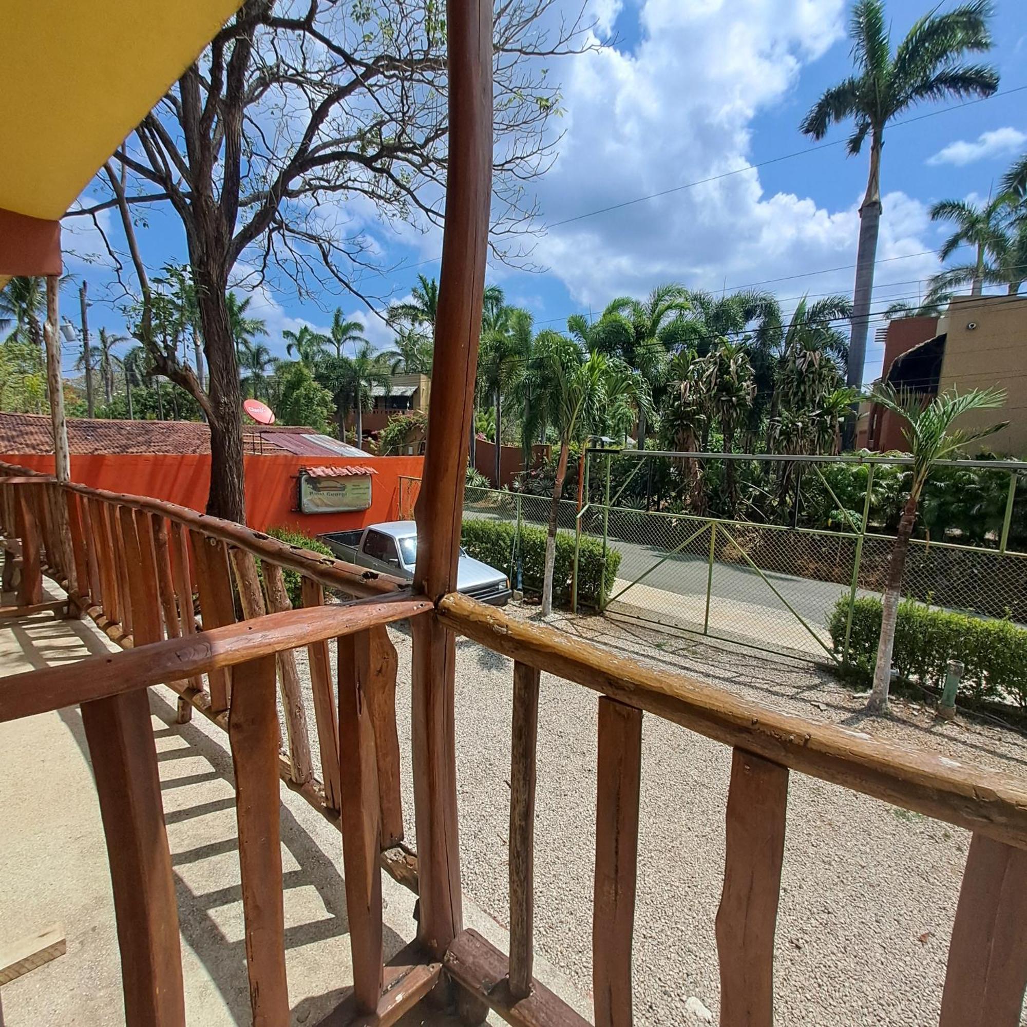 Hotel Georgi Cr Veintisiete de Abril Bagian luar foto